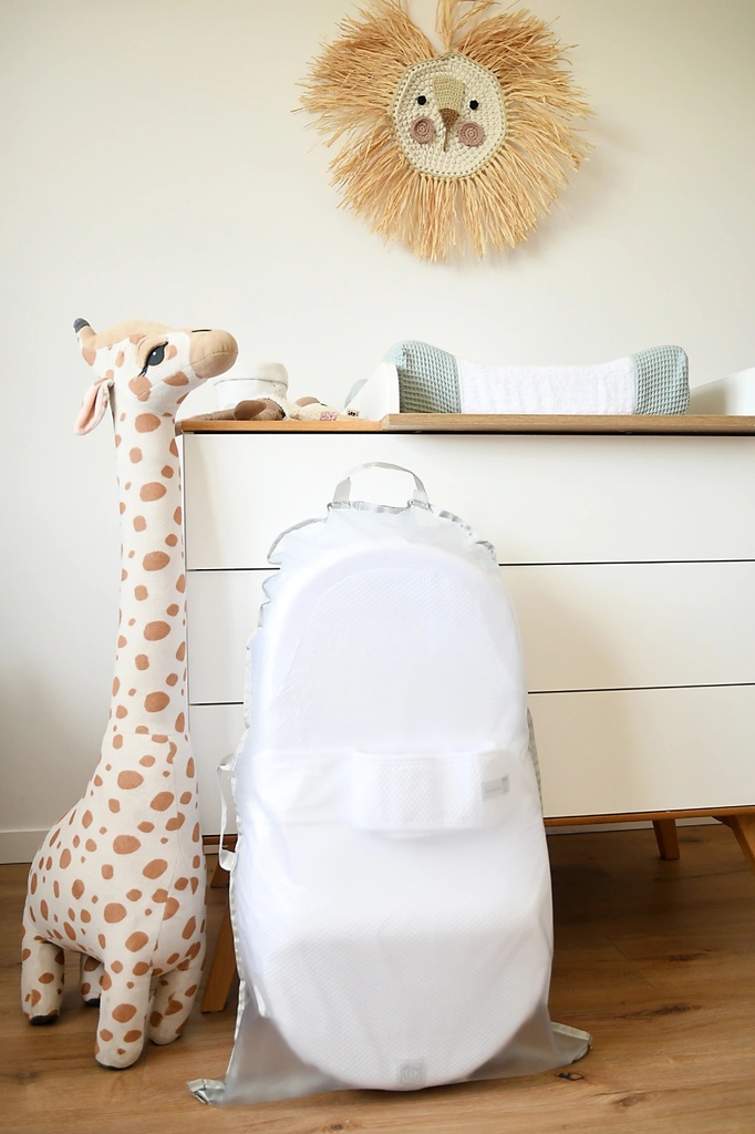 Cocon ergonomique Cocoonababy Redcastle blanc avec bande ventrale